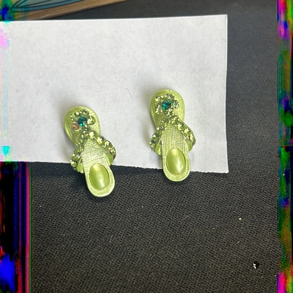 Minimalist Summer Cute  Stud Earrings - Picture 7 of 11